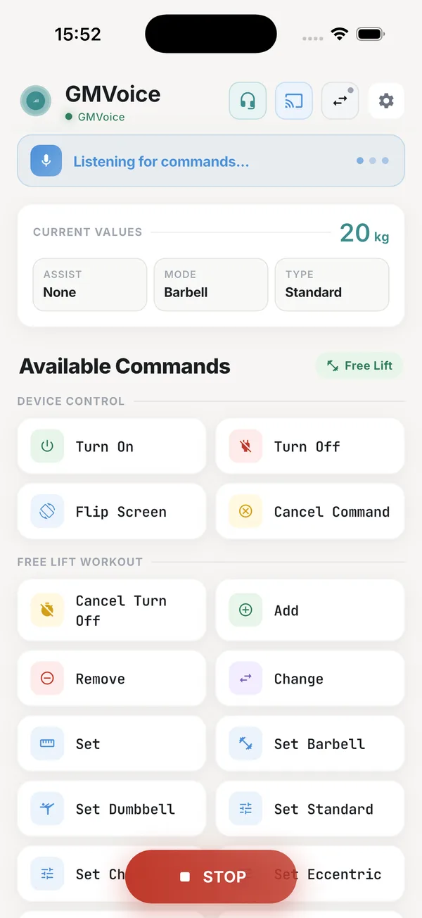 L'application GMVoice écoute les commandes, avec un panneau de valeurs actuelles affichant 20 kg, l'assistance, le mode et le type au-dessus de la liste des commandes disponibles.